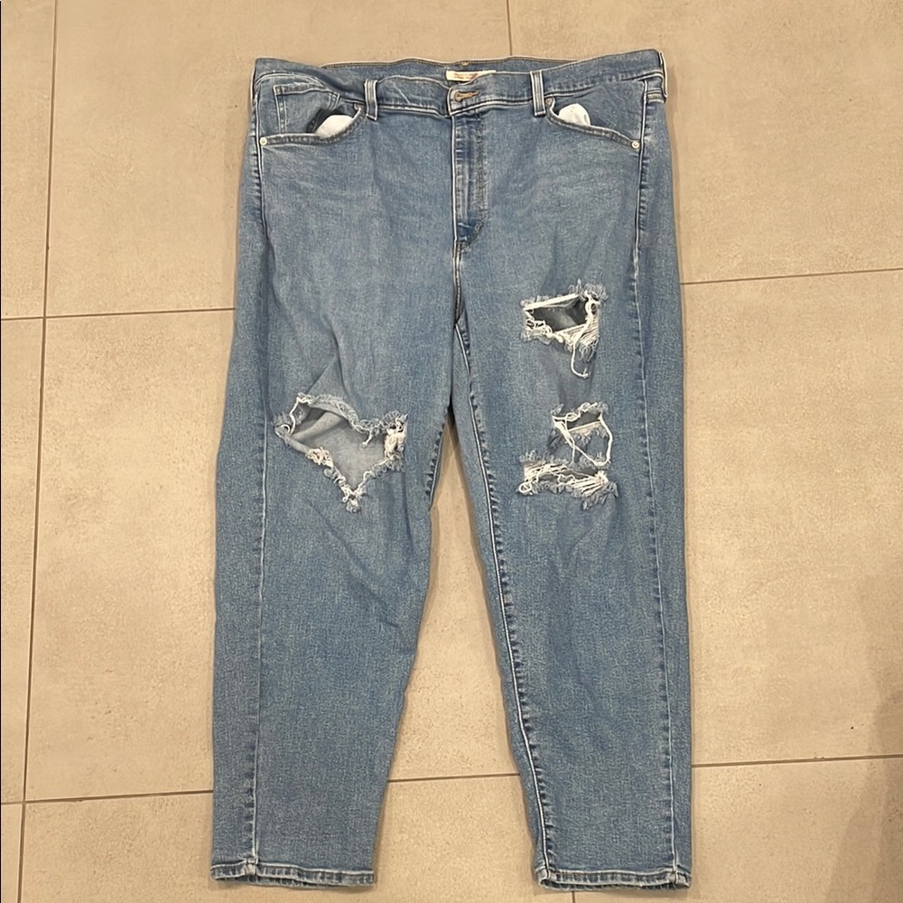 Levi’s Distressed High Waisted Mom Blue Denim Jeans Plus Size